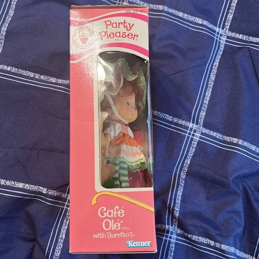 Strawberry Shortcake Cafe Ole Party Pleaser, NRFB